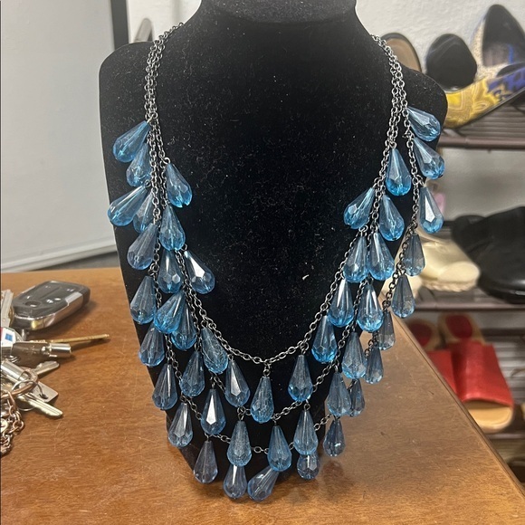 Jewelry - Elegant Blue Teardrop Necklace